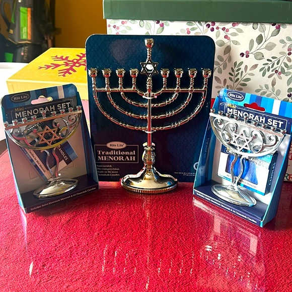 NWT 1 menorah and 2 mini menorah sets w 44 candles - Picture 1 of 9